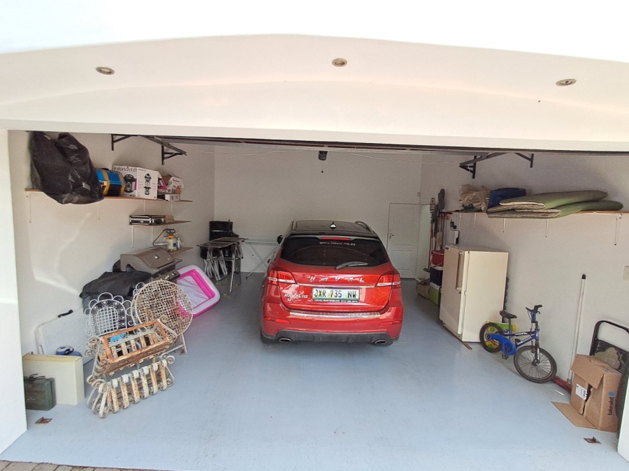 5 Bedroom Property for Sale in Rustenburg Central North West